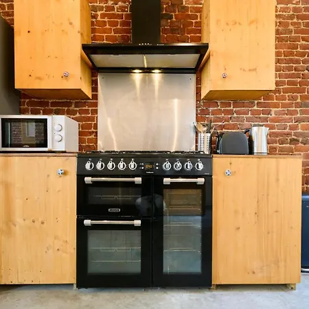 2 Atypique En Souplex شقة