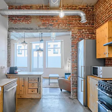 2 Atypique En Souplex Apartment